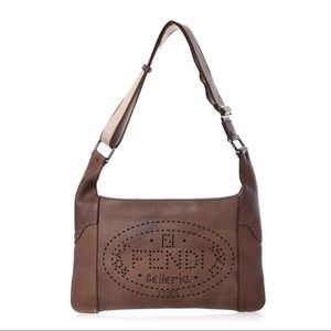 🔹NWOT🔹Fendi Calfskin Romano Selleria Messenger bag